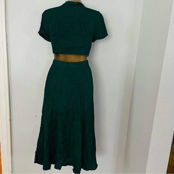 Reformation Green Two Piece Set Crop Top & Midi Skirt Small Fall 2025 Trend - Picture 6 of 6